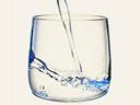 8 praktycznych sposobów żeby pić więcej... wody ;)