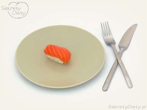 sushi nigiri z łososiem - wymiennik  50kcal